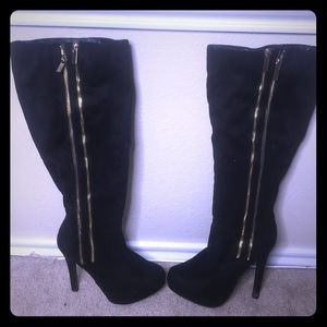 Knee high sexy black boots